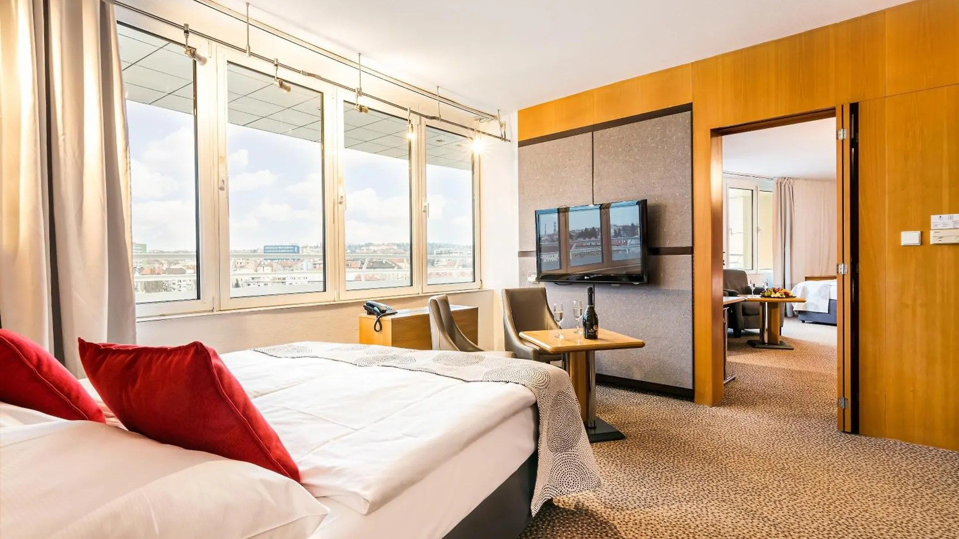 Cosmopolitan Bobycentrum Brno Hotel